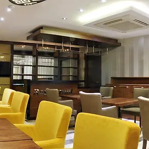 Otel Avin